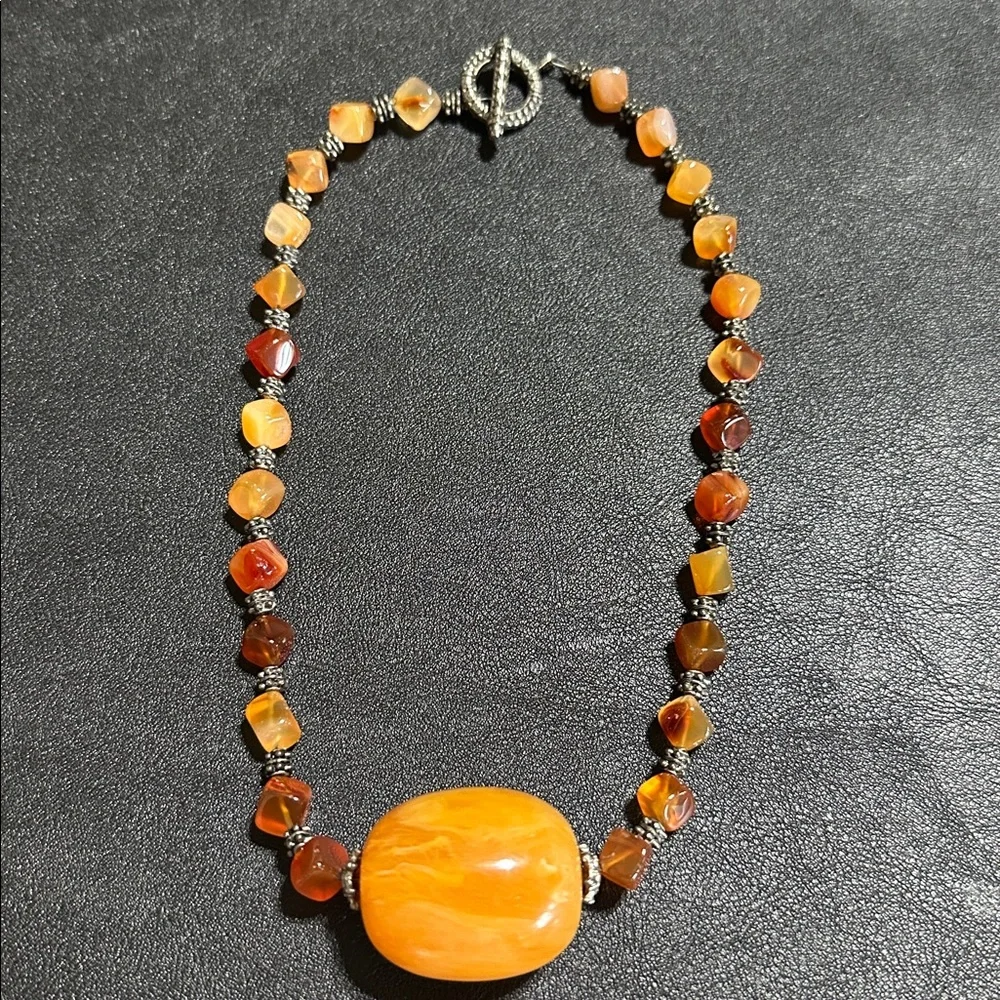 Cornelian Polished Stones With Bakelite Focal Point Large Bead Vintage Necklace